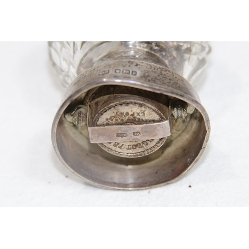 1069 - SILVER AND GLASS PEPPER MILL - SHEFFIELD 1907 - MAPPIN AND WEBB