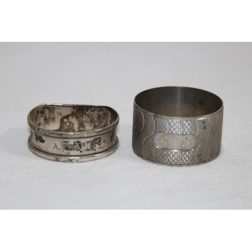 1070 - 2 X SILVER NAPKIN RINGS