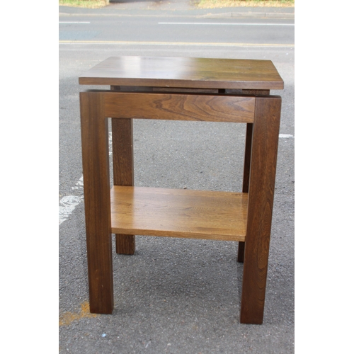 6 - ERCOL SIDE TABLE
50 X 40 X 70 CM