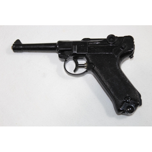 742 - LUGAR WATER PISTOL AND WALTHERCAP GUN