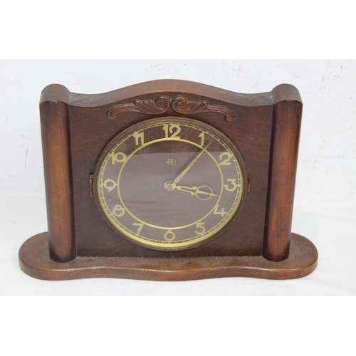 546 - QUANTITY OF CLOCKS x3 AND BAROMETER