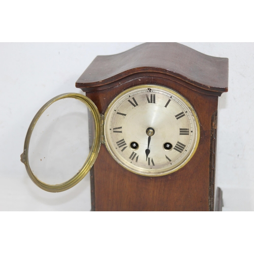 546 - QUANTITY OF CLOCKS x3 AND BAROMETER