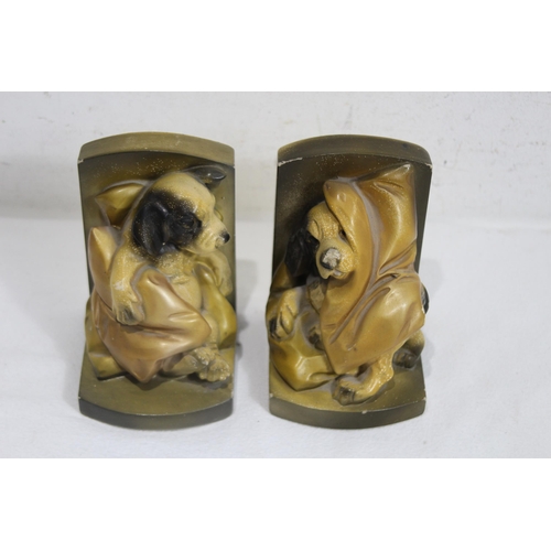 548 - PAIR OF VINTAGE DOG BOOKENDS