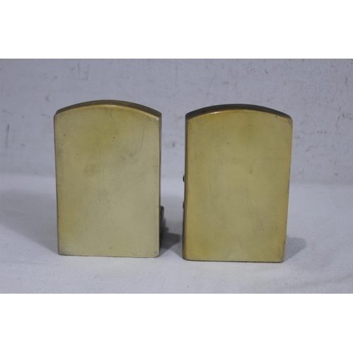 548 - PAIR OF VINTAGE DOG BOOKENDS