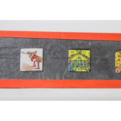 552 - VINTAGE COLOURED LANTERN GLASS PICTURES THE PIED PIPER