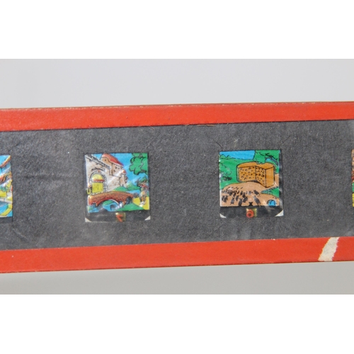 552 - VINTAGE COLOURED LANTERN GLASS PICTURES THE PIED PIPER