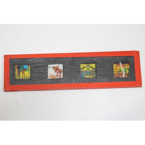552 - VINTAGE COLOURED LANTERN GLASS PICTURES THE PIED PIPER