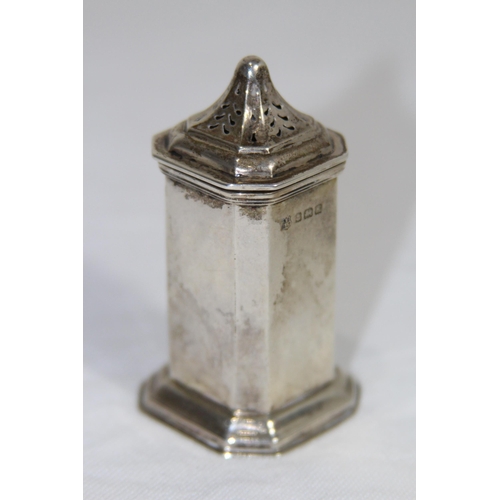 Lot 1090      