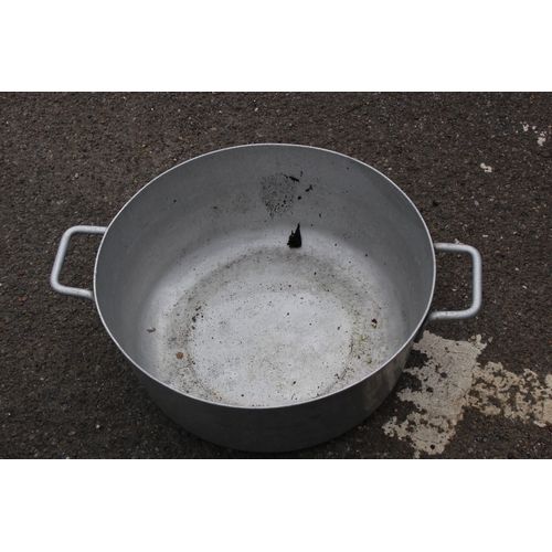 559 - QUANTITY OF GALVANISED