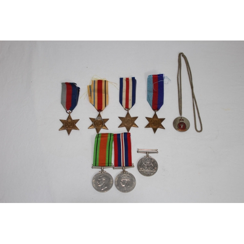 774 - SELECTION OF WWII MEDALS AND OTHER PIECES x8