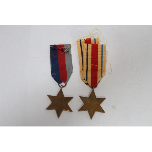 774 - SELECTION OF WWII MEDALS AND OTHER PIECES x8