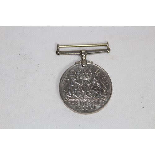 774 - SELECTION OF WWII MEDALS AND OTHER PIECES x8