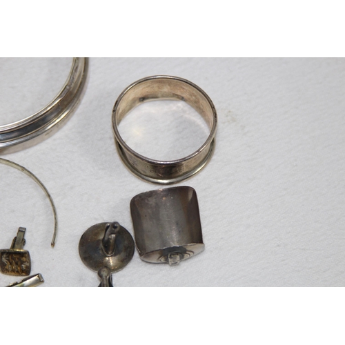1073 - QUANTITY OF SCRAP SILVER - 117.35G