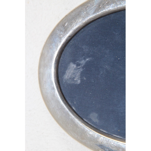 1074 - SILVER PICTURE FRAME - SHEFFIELD 1989
17 X 13CM