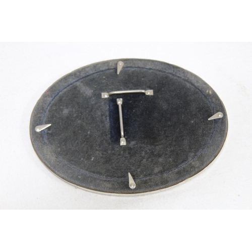 1074 - SILVER PICTURE FRAME - SHEFFIELD 1989
17 X 13CM