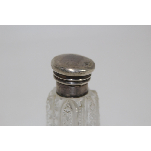1076 - SILVER TOP PIN DISH AND SILVER TOP SCENT BOTTLE A/F - 10G SILVER ONLY - DISH IS BIRMINGHAM 1907 - CL... 