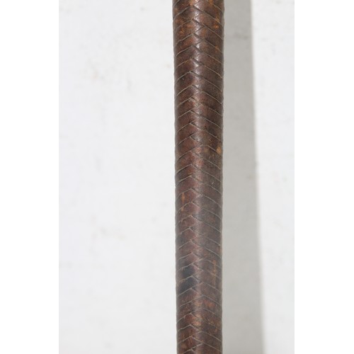 567 - QUANTITY OF VINTAGE RIDING CROPS ETC