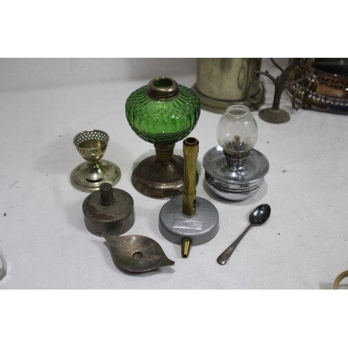 569 - QUANTITY OF METALWARE ETC