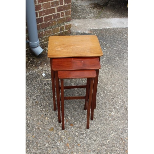 4 - QUANTITY OF EDWARDIAN FURNITURE x6