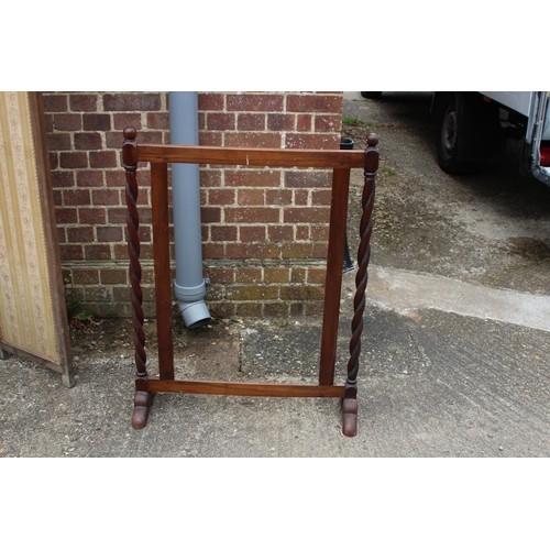 4 - QUANTITY OF EDWARDIAN FURNITURE x6