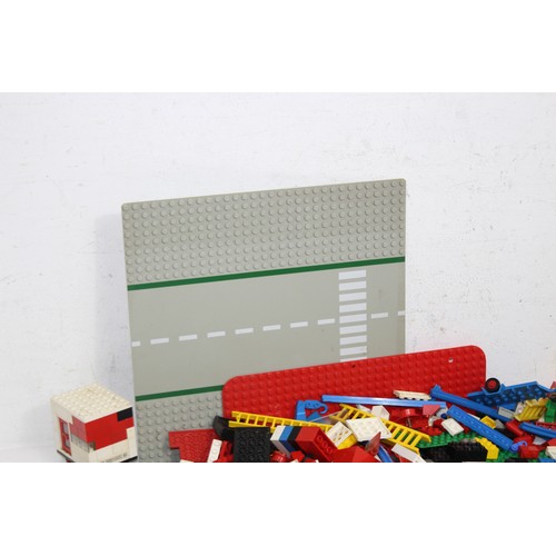 571 - QUANTITY OF LEGO