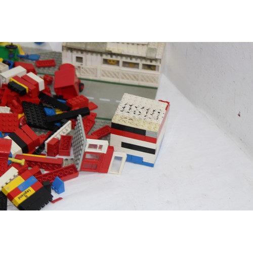 571 - QUANTITY OF LEGO