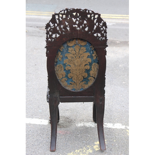 22 - ANTIQUE CANTONESE 19TH CENTURY QUIG PERIOD HARDWOOD CARVED CHINESE CHAIR
50 x 105cm