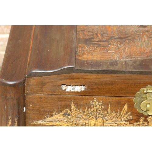 2 - VINTAGE ORIENTAL CAMPHOR WOOD CHEST
89 x 49 x 53cm