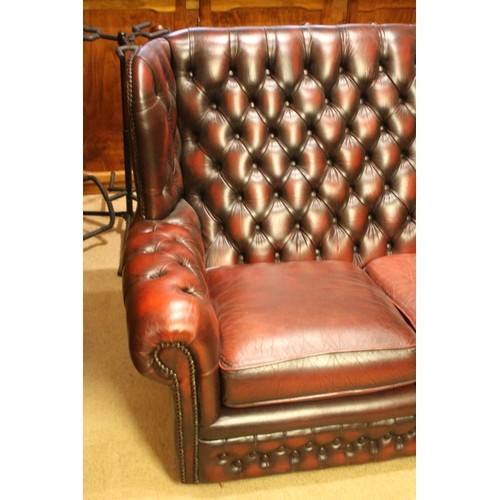 76 - HIGH BACK LEATHER OX BLOOD TWO SEATER CHESTERFIELD SOFA
136 X 90 X 91CM