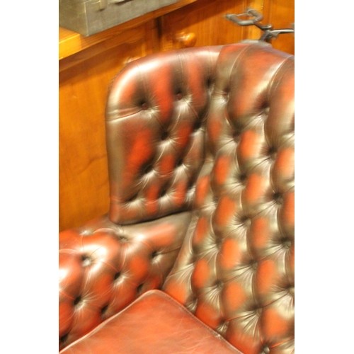 76 - HIGH BACK LEATHER OX BLOOD TWO SEATER CHESTERFIELD SOFA
136 X 90 X 91CM