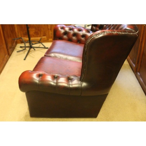 76 - HIGH BACK LEATHER OX BLOOD TWO SEATER CHESTERFIELD SOFA
136 X 90 X 91CM