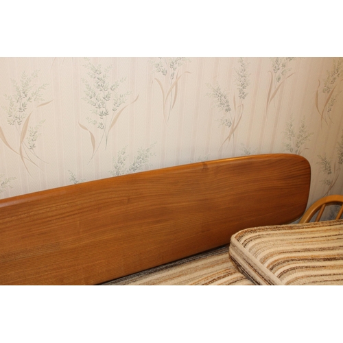 18 - MID CENTURY BLONDE ERCOL DAY BED
210 X 77 X 80CM