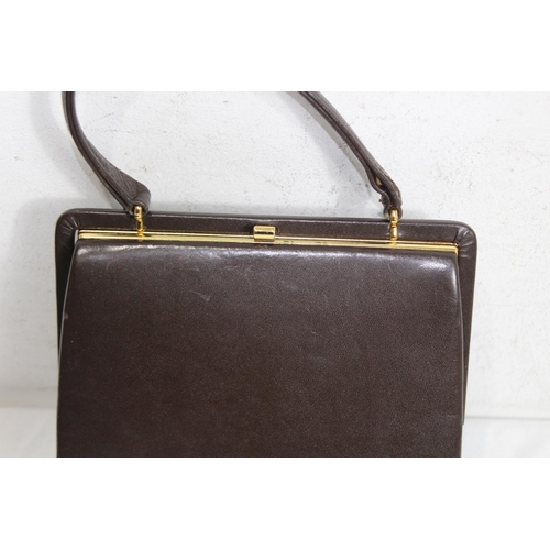 409 - QUANTITY OF VINTAGE LADIES LEATHER HANDBAGS