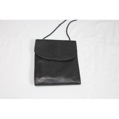 413 - QUANTITY OF VINTAGE LADIES LEATHER HANDBAGS ETC