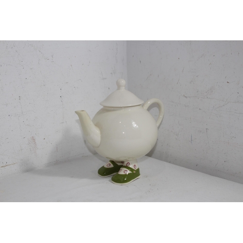 297 - QUANTITY OF CARLTON WARE WALKING ITEMS INCLUDING TEAPOT
21CM