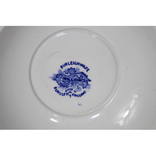 306 - QUANTITY OF BLUE AND WHITE CHINA