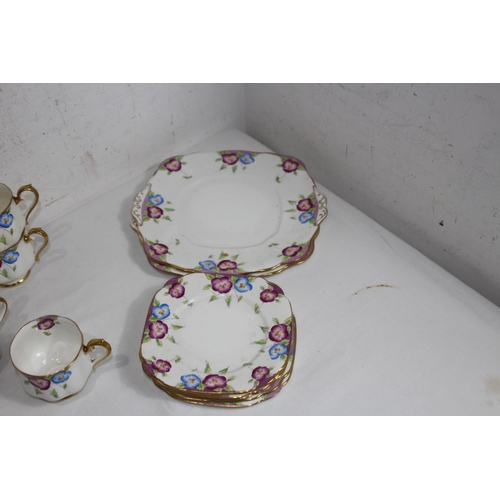 307 - ROYAL ALBERT PANSY PATTERN TEA SET