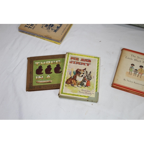 395 - BEATRICE POTTER PETER RABBIT BOOK SHELF AND CONTENTS
28 X 28 X 13CM