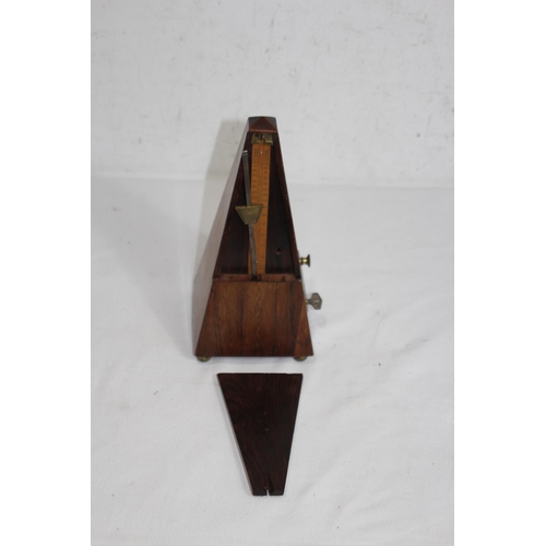 402 - VINTAGE MAELZEL METRONOME
22CM