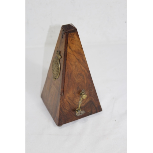 402 - VINTAGE MAELZEL METRONOME
22CM