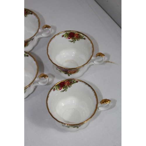 320 - ROYAL ALBERT OLD COUNTRY ROSE TEASET