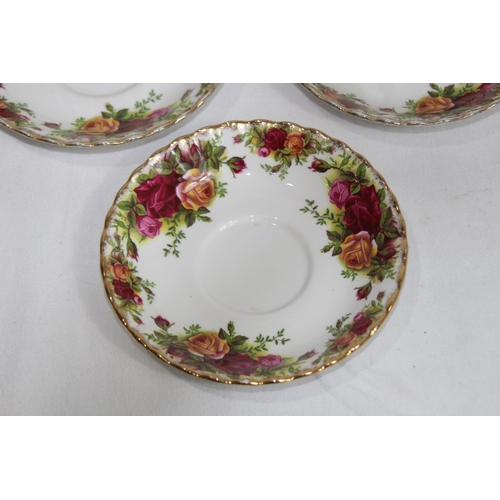 320 - ROYAL ALBERT OLD COUNTRY ROSE TEASET