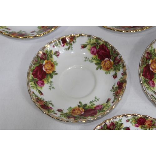 320 - ROYAL ALBERT OLD COUNTRY ROSE TEASET