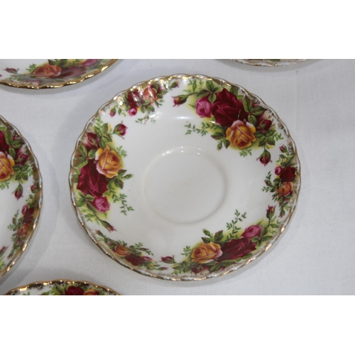 320 - ROYAL ALBERT OLD COUNTRY ROSE TEASET