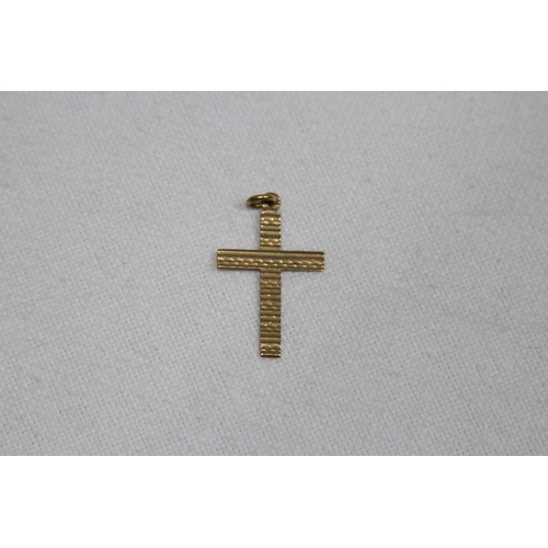 1190 - 9CT GOLD CROSS - 0.65G