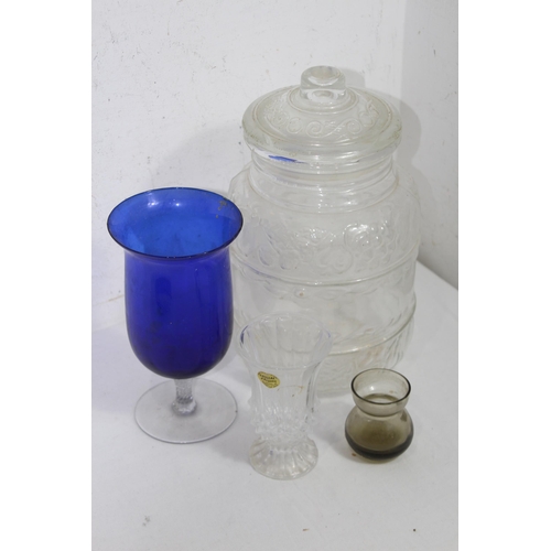 309 - QUANTITY OF GOOD GLASSWARE
30CM