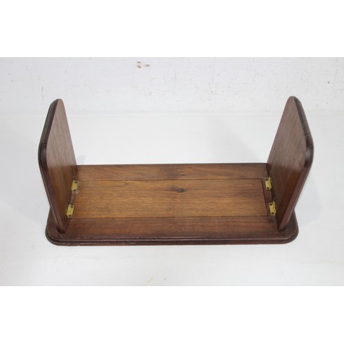 428 - ADJUSTABLE BOOK REST
37 X 17CM