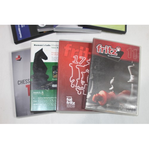 431 - LARGE COLLECTION OF CHESS DVDS AND SOFTWEAR