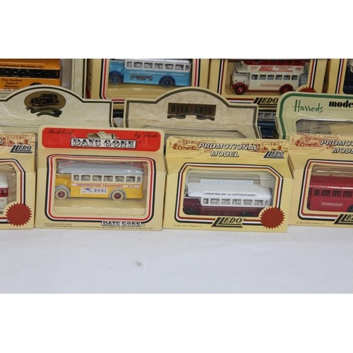 727 - 30 BOXED DIE CAST BUSES