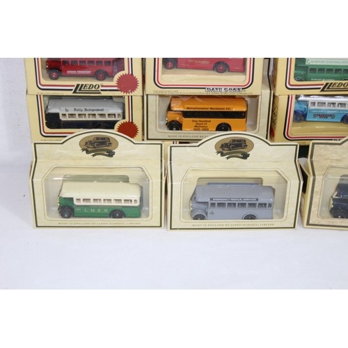 727 - 30 BOXED DIE CAST BUSES